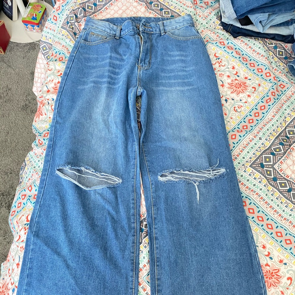 Wide leg, high rise jeans